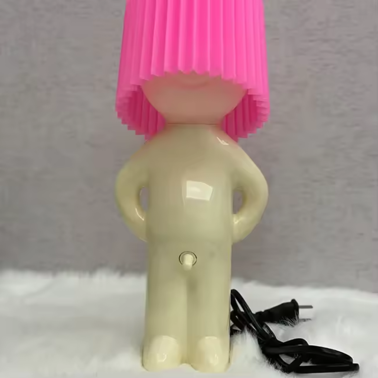 Oryginalna Lampka Biurkowa w Kształcie Figurka
