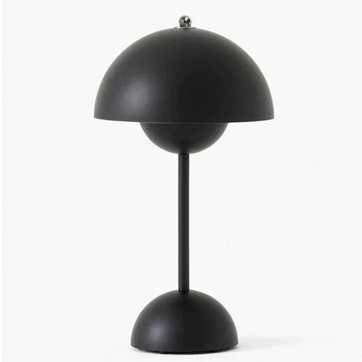 Elegancka lampa stołowa w stylu nordyckim