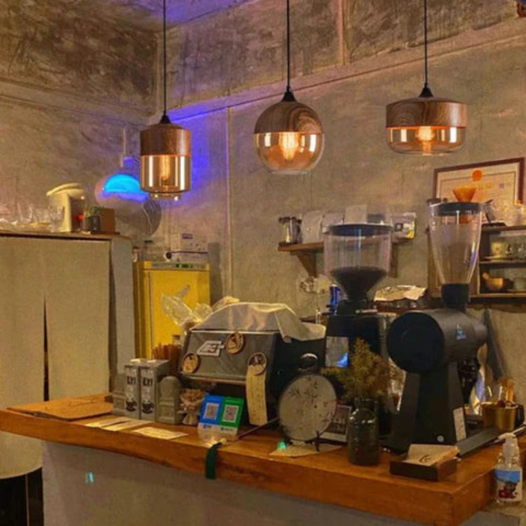 Lampa Sufitowa Drewniana w Stylu Skandynawskim