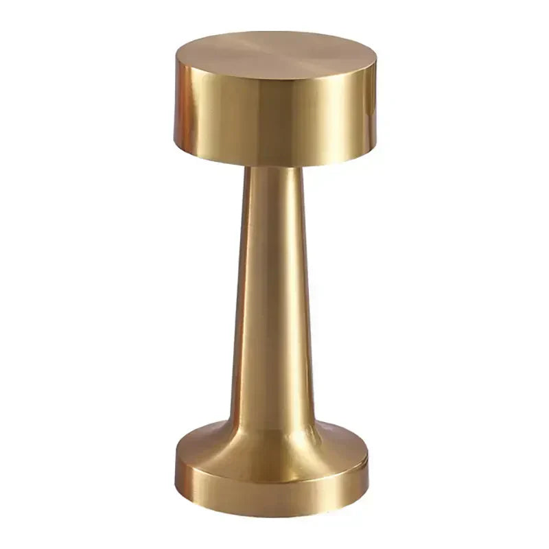 Lampka biurkowa w stylu vintage chic