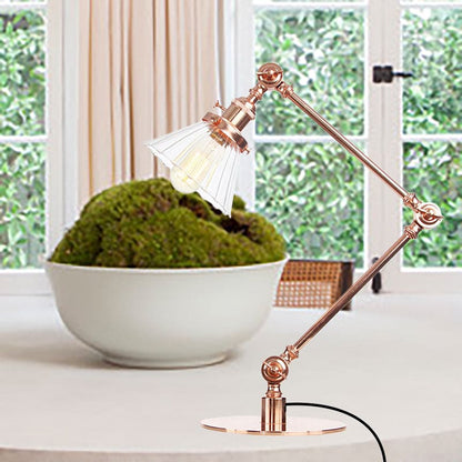 Elegancka lampa stołowa z przezroczystego stożkowego szkła