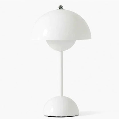 Elegancka lampa stołowa w stylu nordyckim
