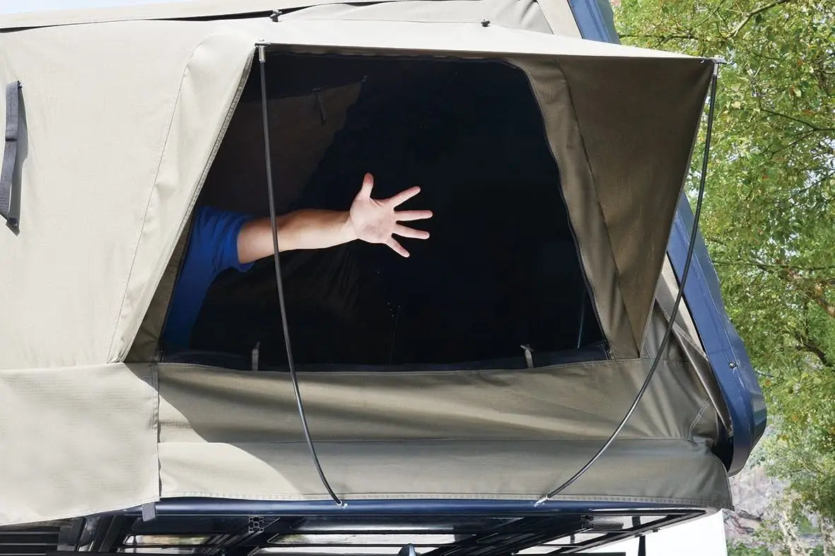 Kompaktowy namiot dachowy dla 3 osób do samochodu