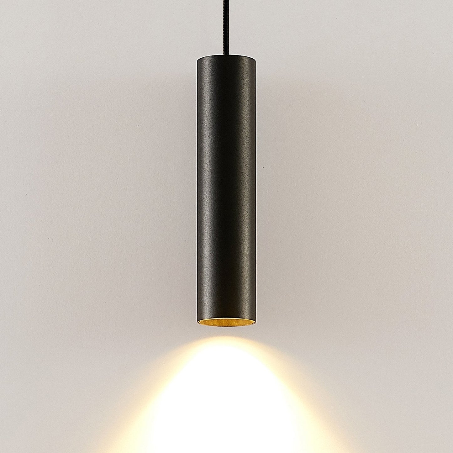 Luminaire Suspendu Noir Aluminium Moderne pour Îlot de Cuisine - Foivo