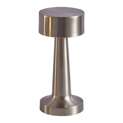 Lampka biurkowa w stylu vintage chic